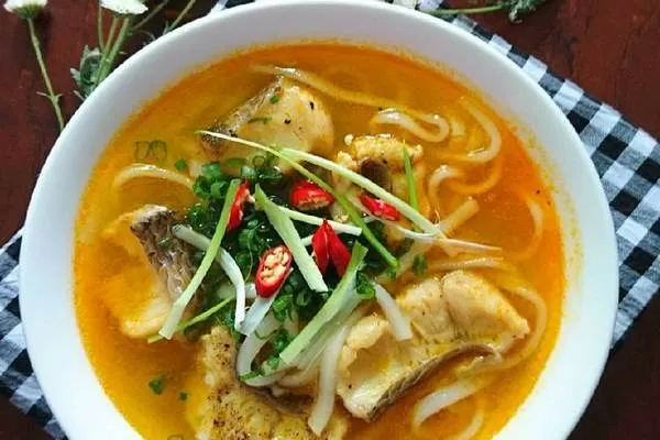 Cách làm bánh canh cá lóc Huế thơm ngon đậm đà tại nhà