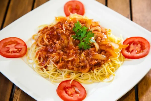 Cách làm mì spaghetti cà chua bò băm cực dễ