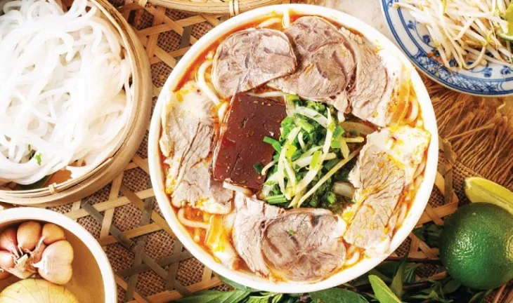 Cách nấu bún bò đơn giản nhất cho cả nhà