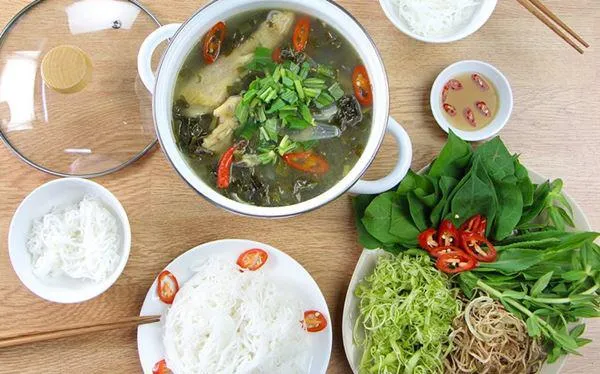 Cách nấu canh gà lá giang ngon chuẩn vị nhất