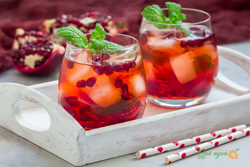 Cách pha chế cocktail mojito lựu bạc bà