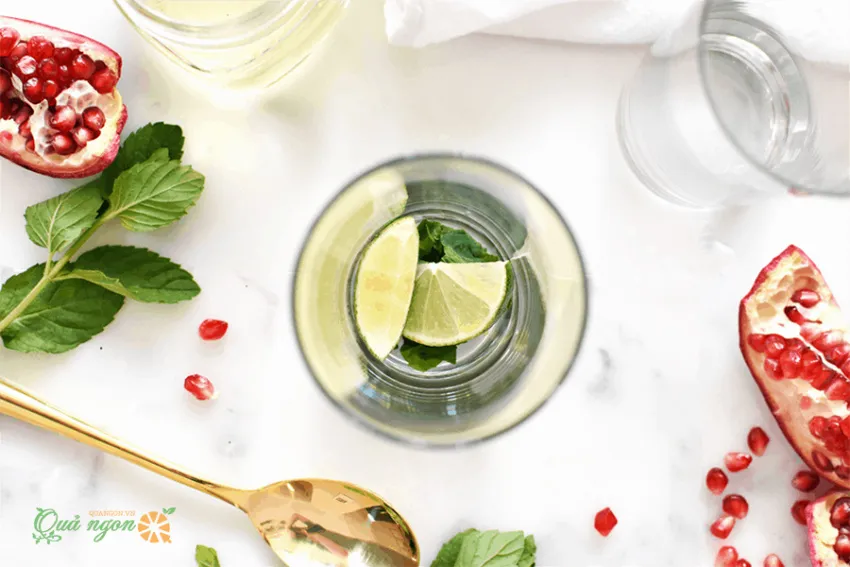 Cách pha chế cocktail mojito lựu bạc bà