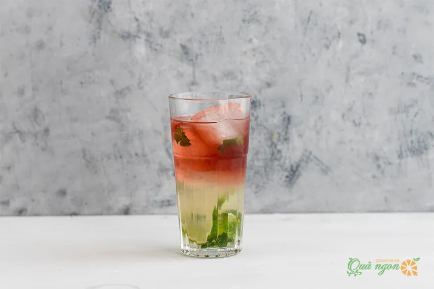 Cách pha chế cocktail mojito lựu bạc bà