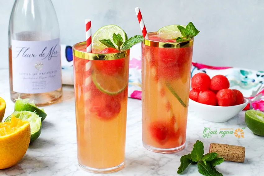 Cách pha cocktail dưa hấu Rosé Spritzer