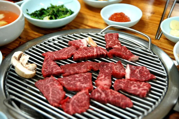 Cách ướp thịt làm lẩu nướng chuẩn vị BBQ