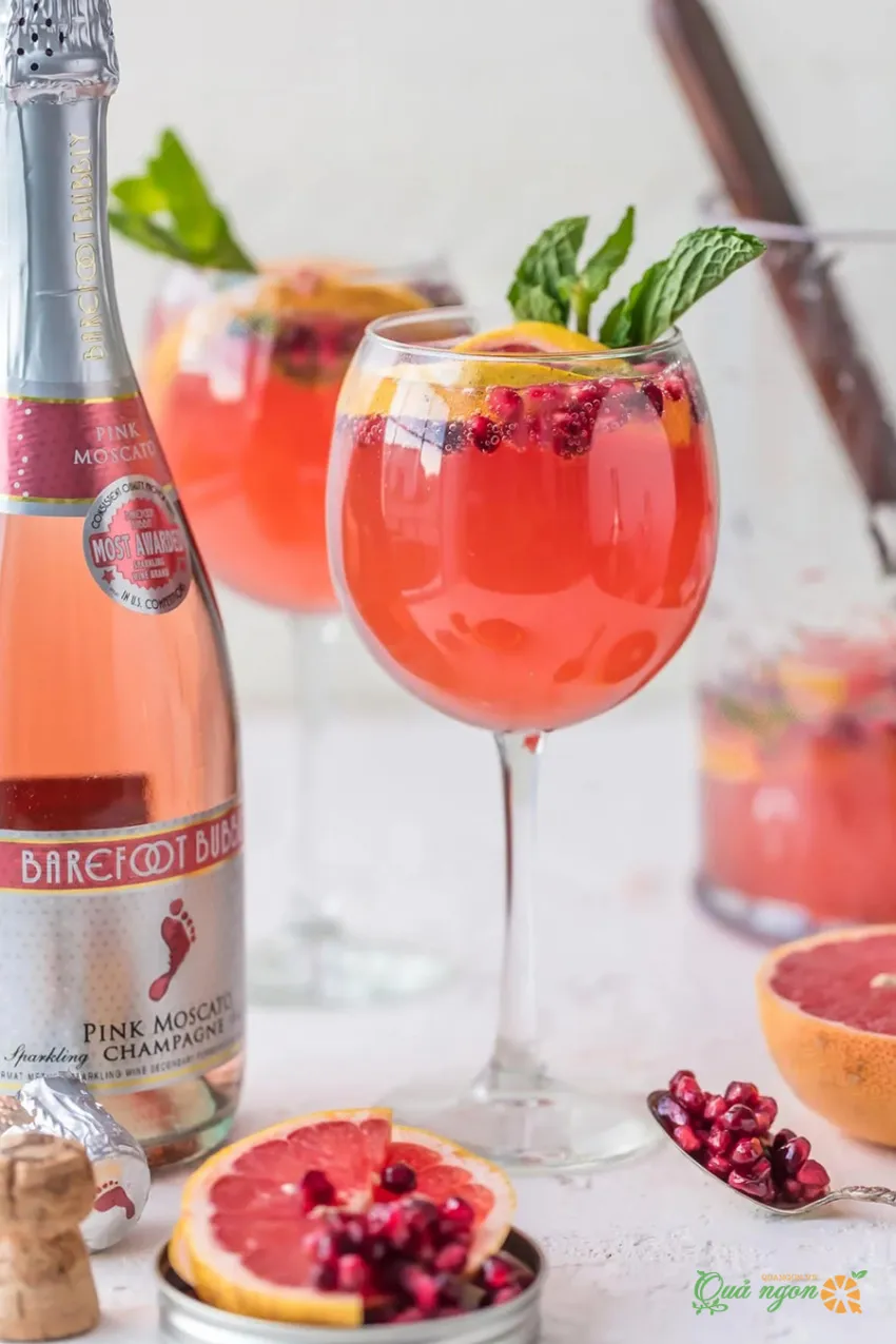 Công thức Cocktail Sangria Champagne hồng