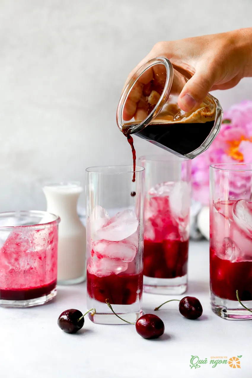 Công thức pha cà phê cherry phủ sô cô la